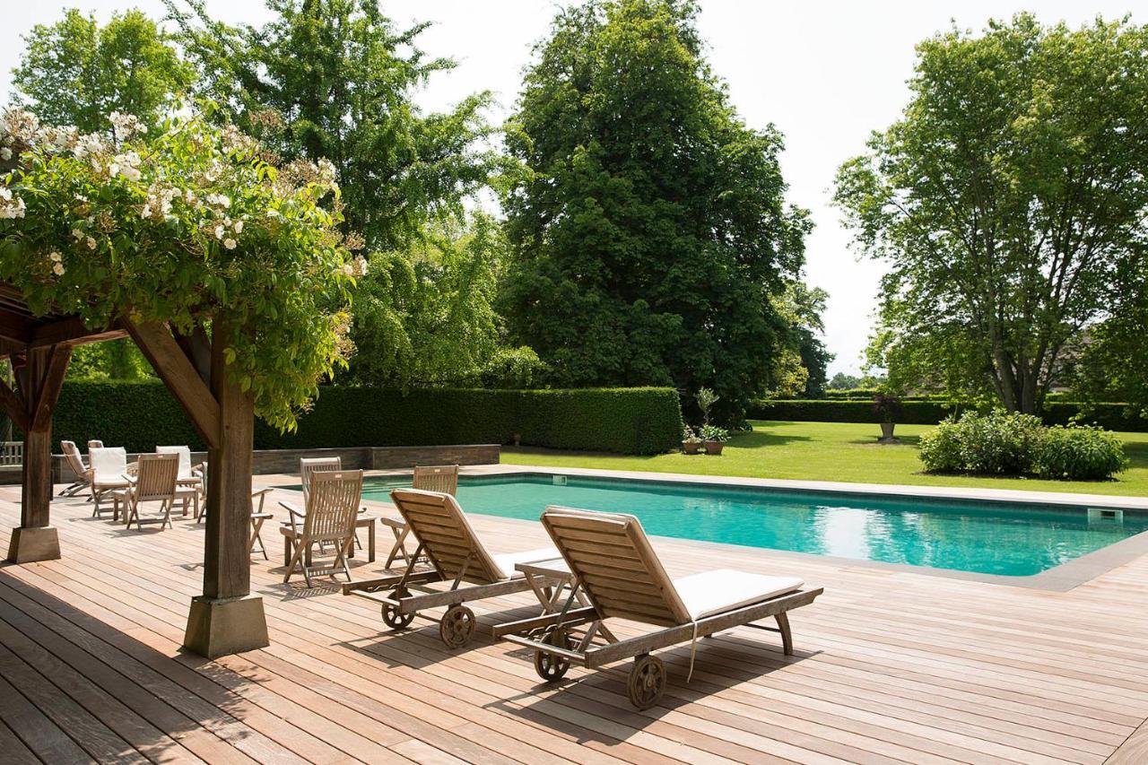 Chateau De Beneauville Bed and Breakfast Petiville  Εξωτερικό φωτογραφία